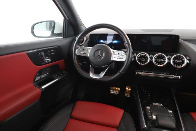 Mercedes Benz Gla image 1