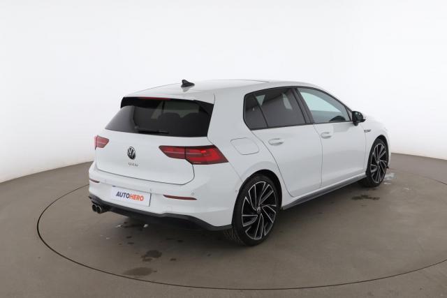 Volkswagen Golf image 9