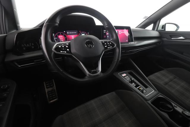 Volkswagen Golf image 2