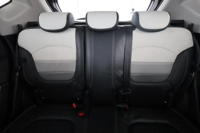 Renault Captur image 1