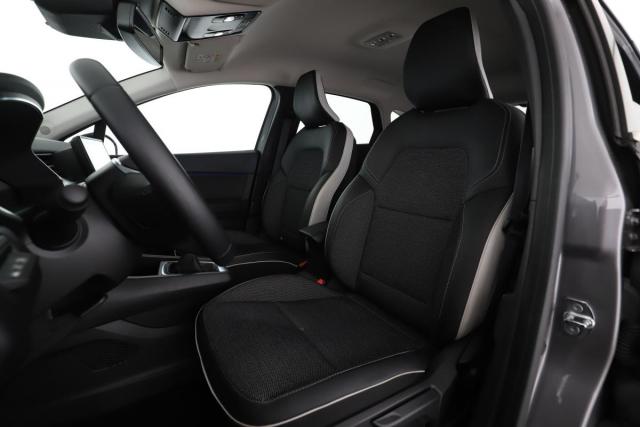 Renault Captur image 1