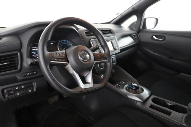Nissan Leaf image 6