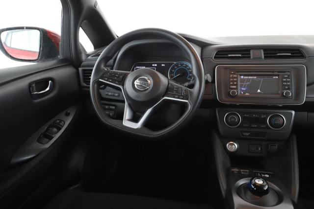 Nissan Leaf image 5