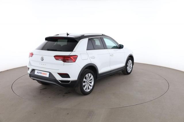 Volkswagen T-Roc image 9