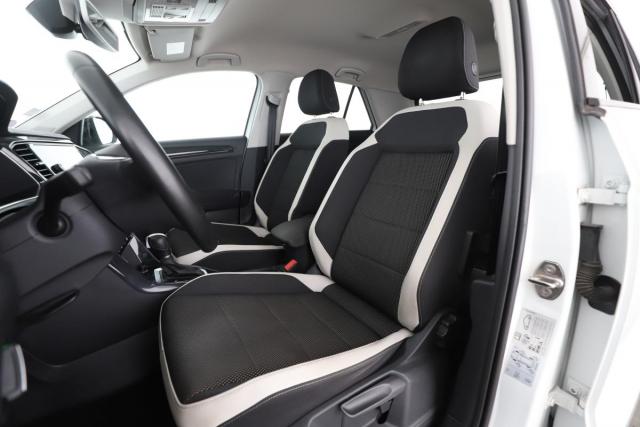 Volkswagen T-Roc image 8