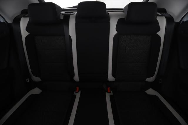 Volkswagen T-Roc image 4