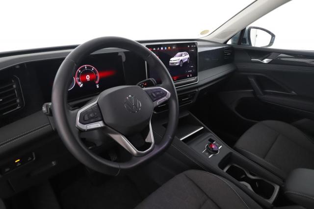 Volkswagen Tiguan image 8