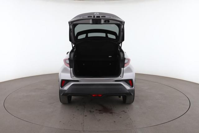 Toyota C-Hr image 9