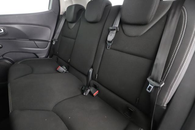 Renault Clio image 8