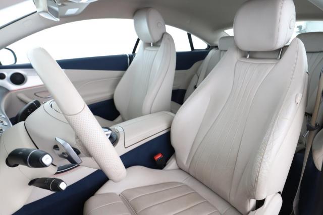 Mercedes Benz Classe E Coupe image 3