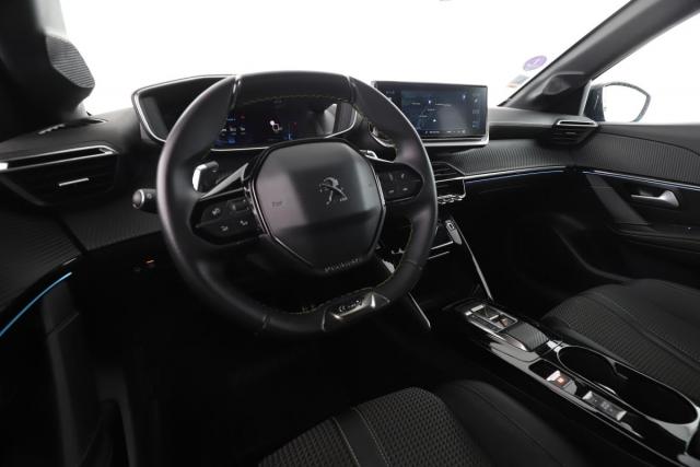 Peugeot 208 image 9