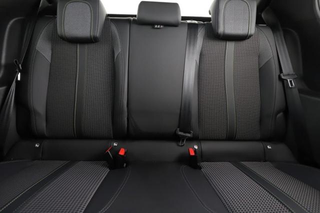 Peugeot 208 image 5
