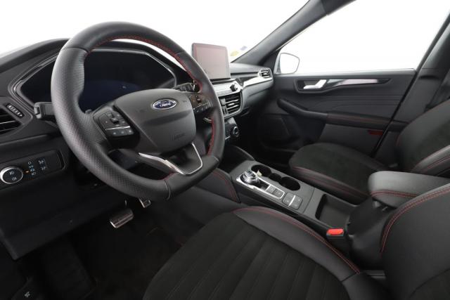 Ford Kuga image 2