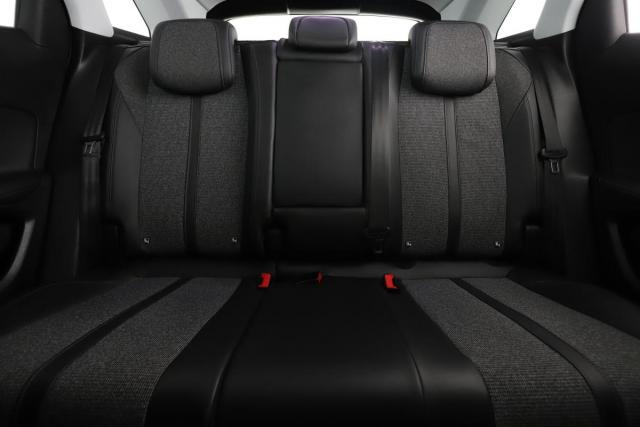Peugeot 3008 image 8