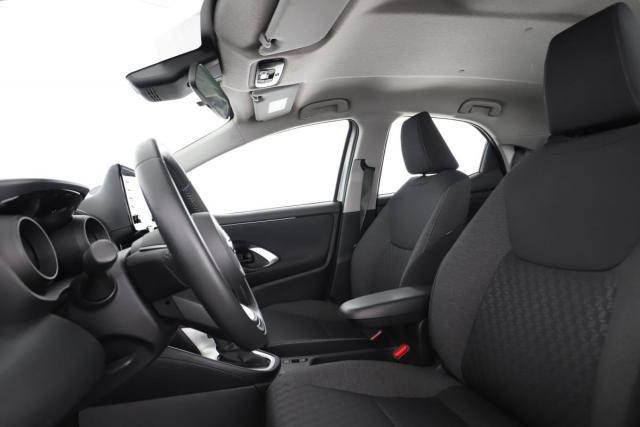 Toyota Yaris image 8