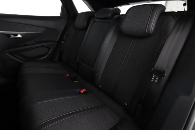 Peugeot 3008 image 2