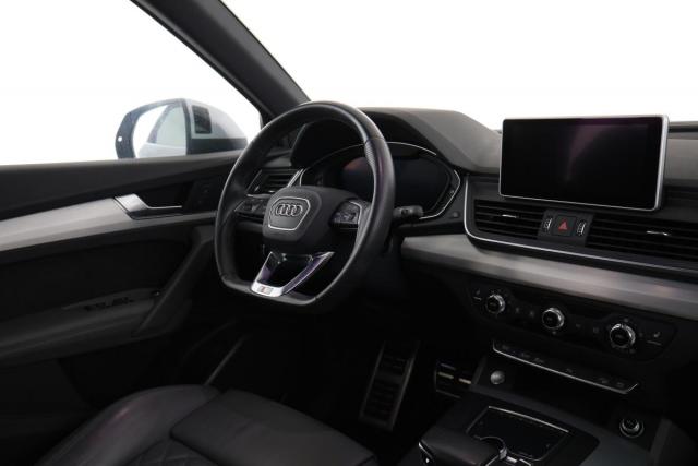 Audi Q5 image 1