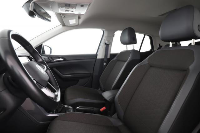 Volkswagen T-Cross image 2