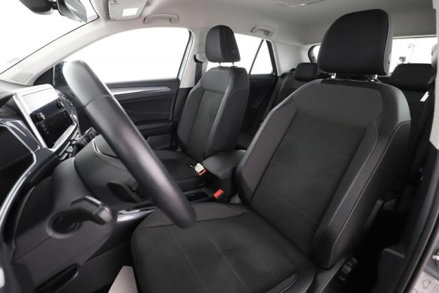 Volkswagen T-Roc image 5