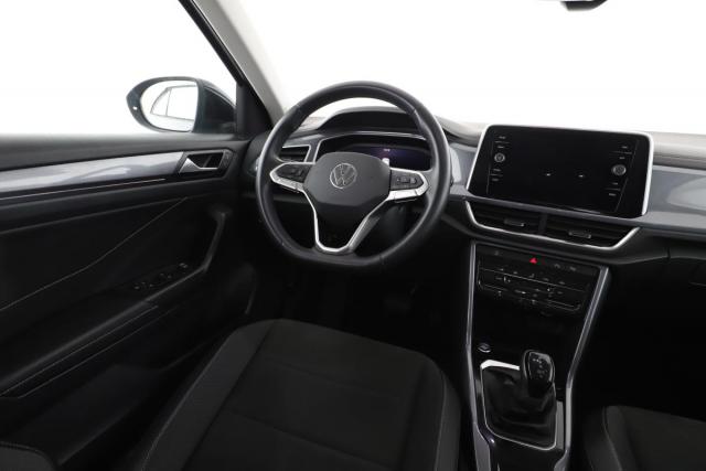 Volkswagen T-Roc image 2