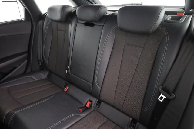 Audi A4 Avant image 9