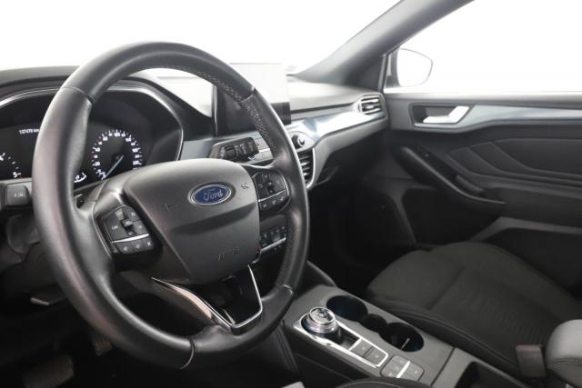 Ford Focus image 2