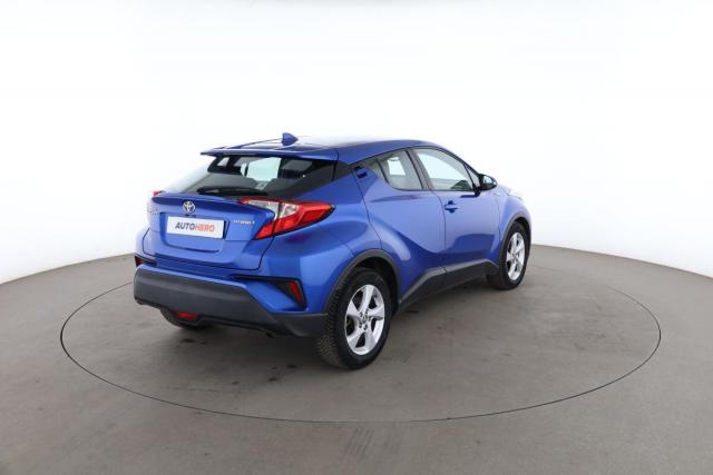 Toyota C-Hr image 9