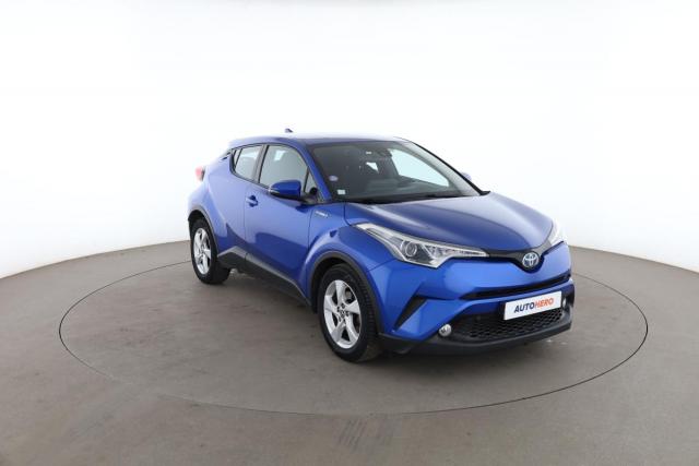 Toyota C-Hr image 2