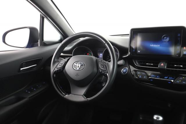Toyota C-Hr image 6