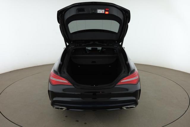 Mercedes Benz Cla Shooting Brake image 8