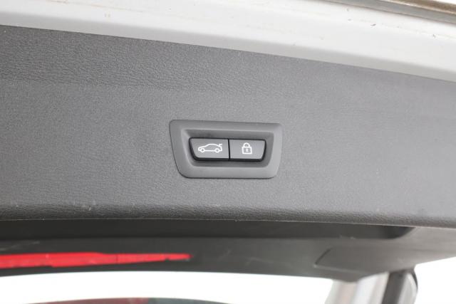 Bmw X1 image 1