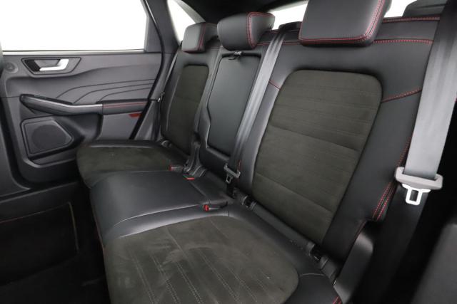 Ford Kuga image 2