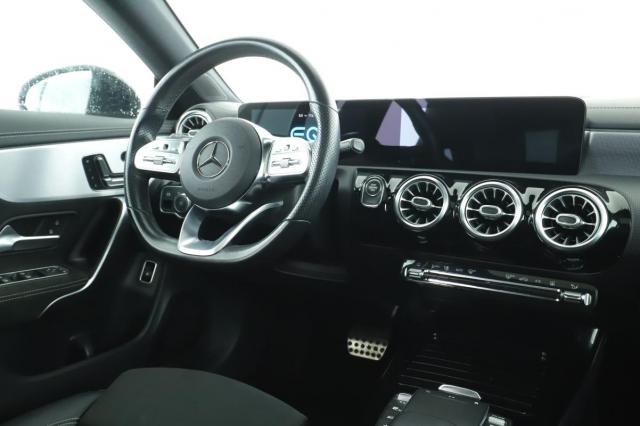 Mercedes Benz Cla Shooting Brake image 8
