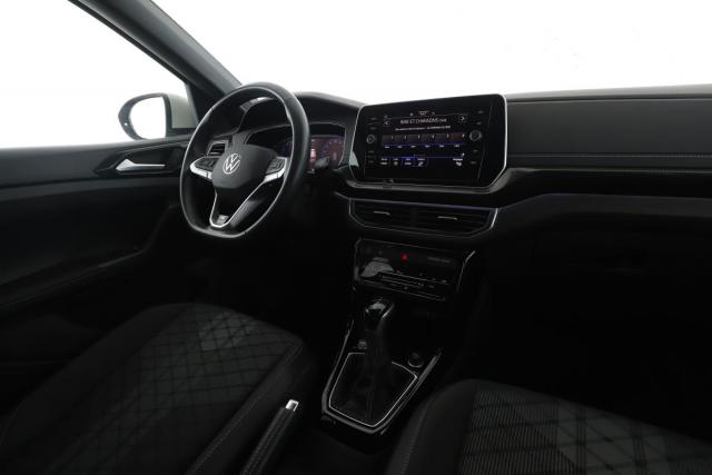 Volkswagen T-Cross image 3