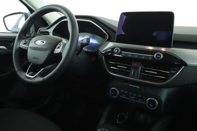Ford Kuga image 7