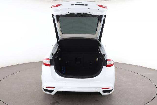 Ford Mondeo image 5