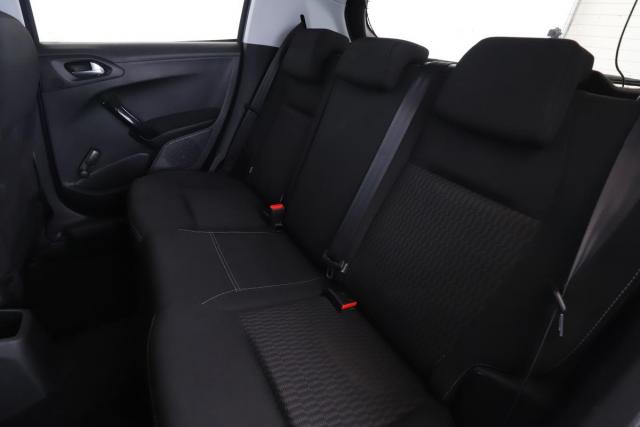 Peugeot 208 image 1