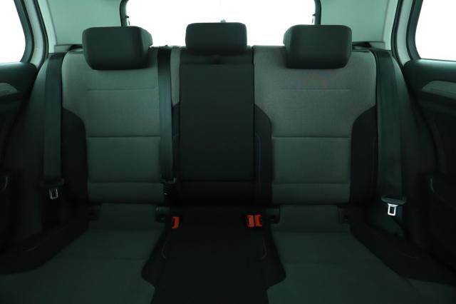 Volkswagen Golf image 3