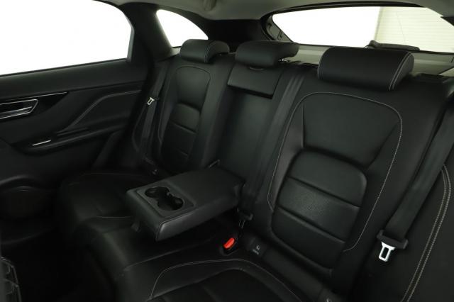 Jaguar F-Pace image 3