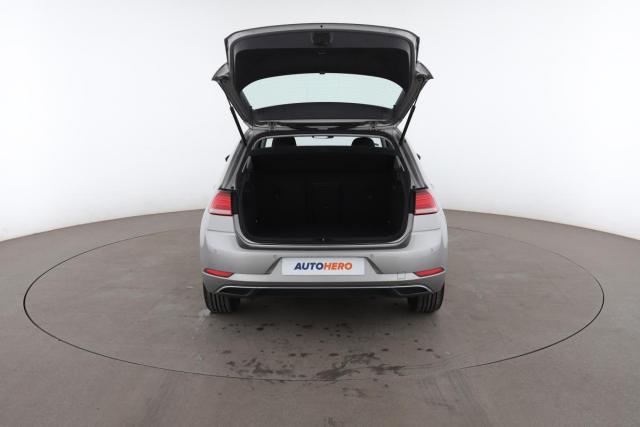 Volkswagen Golf image 2