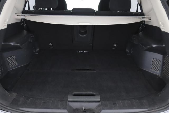 Nissan X-Trail image 8