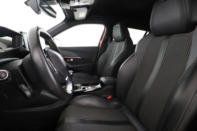 Peugeot 2008 image 1