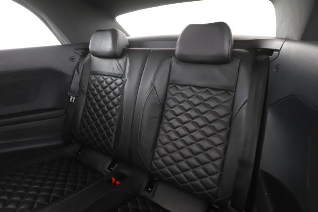 Volkswagen T-Roc image 9