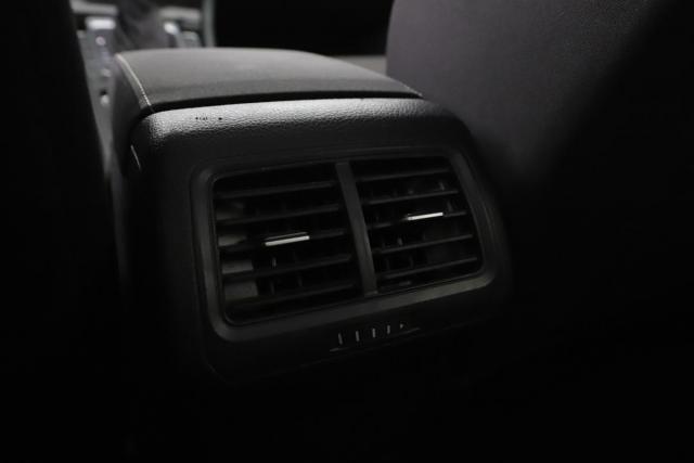 Volkswagen Golf image 5