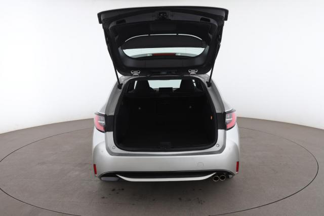 Toyota Corolla Touring Sports image 6