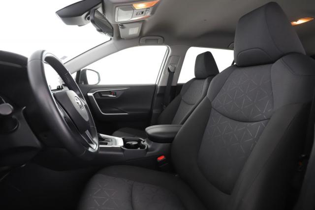 Toyota Rav4 image 2