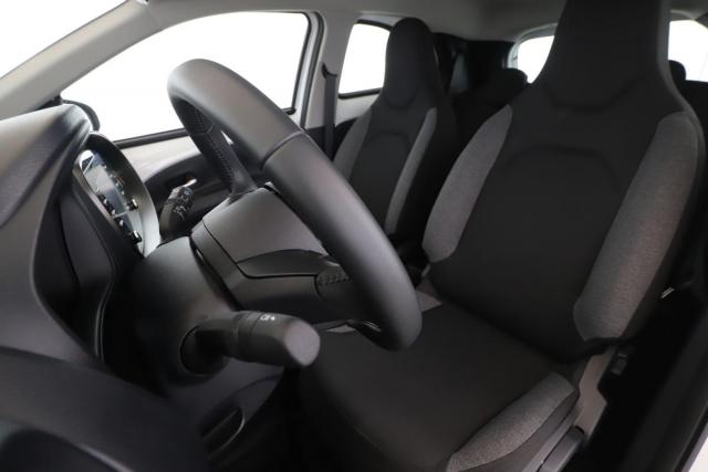 Toyota Aygo X image 4