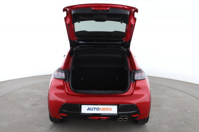 Peugeot 208 image 2