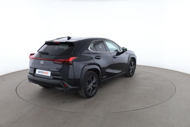 Lexus Ux image 6