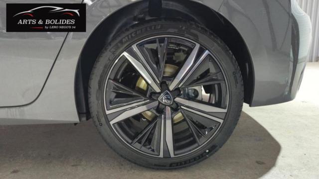 Peugeot 308 image 2